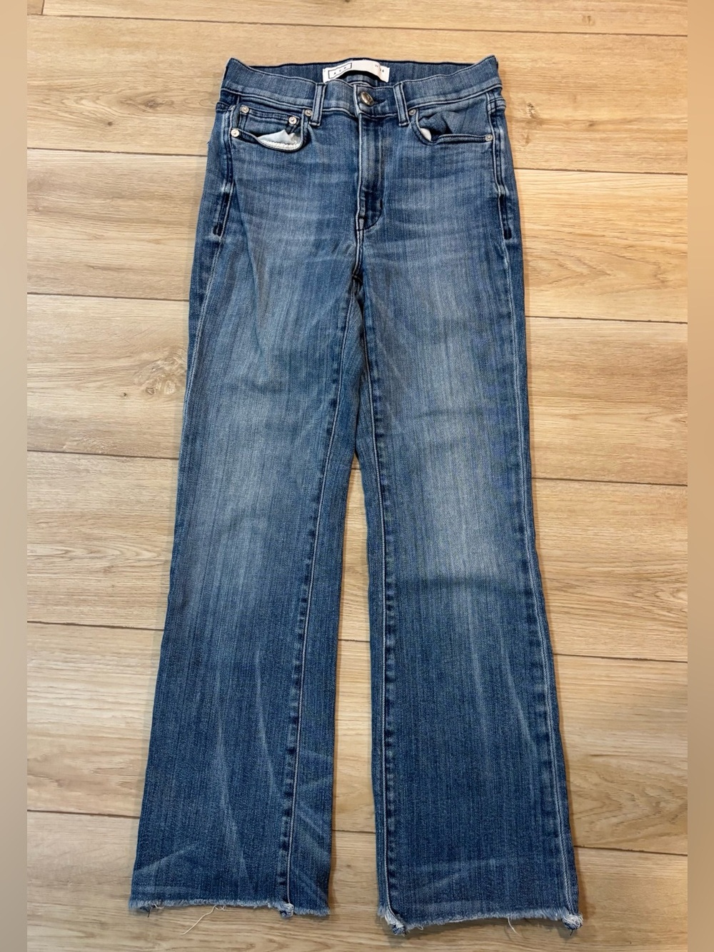 AYR The Pop Bomba Jeans Women 26 Raw Hem Straight Leg Stretch Indie Clean Girl